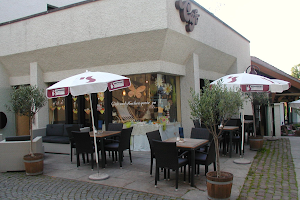 Café Behr image