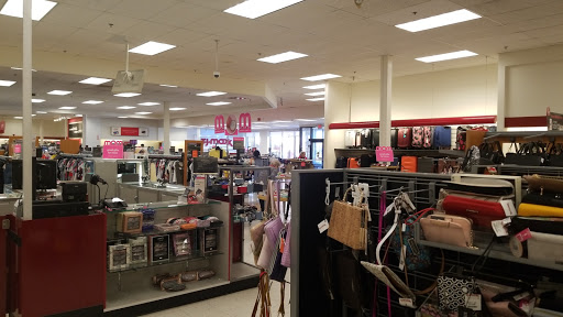 Department Store «T.J. Maxx», reviews and photos, 4794 Ridge Rd, Brooklyn, OH 44144, USA