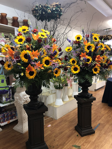 Florist «Bevess Floral», reviews and photos, 4221 Montgomery Dr, Santa Rosa, CA 95405, USA