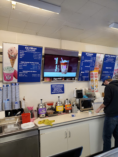 Shopping Mall «Carlmont Village Shopping Center», reviews and photos, 1049 Alameda de las Pulgas, Belmont, CA 94002, USA