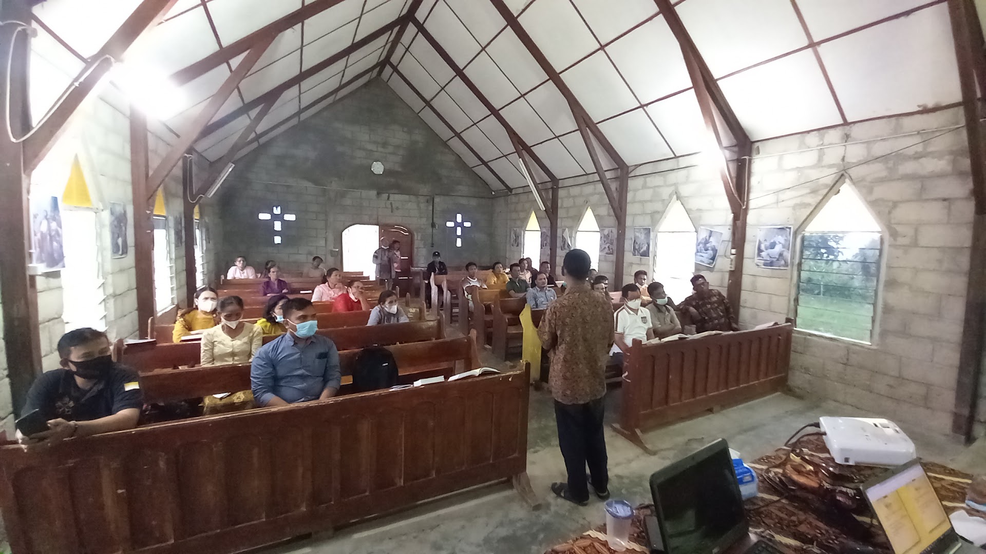 Gambar Gereja Katolik St. Andreas Tanggarube