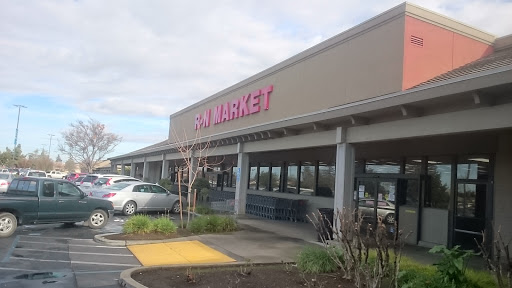 Grocery Store «R-N Market», reviews and photos, 6670 N Cedar Ave, Fresno, CA 93710, USA