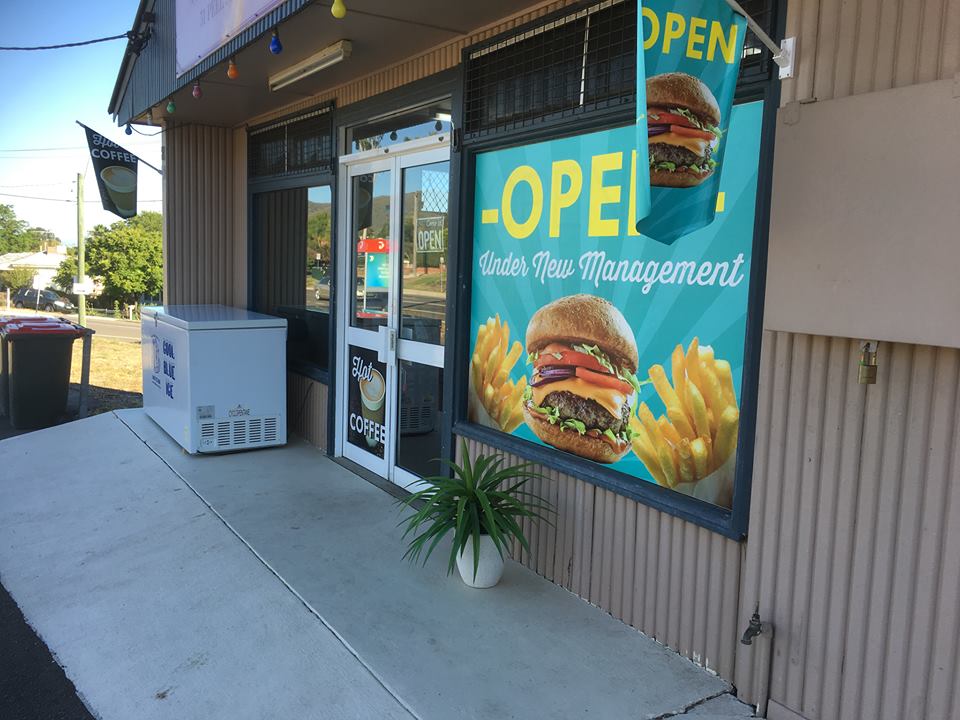 Wrap 'N' Roll Cafe & Takeaway North Tamworth, NSW 2340 Menu