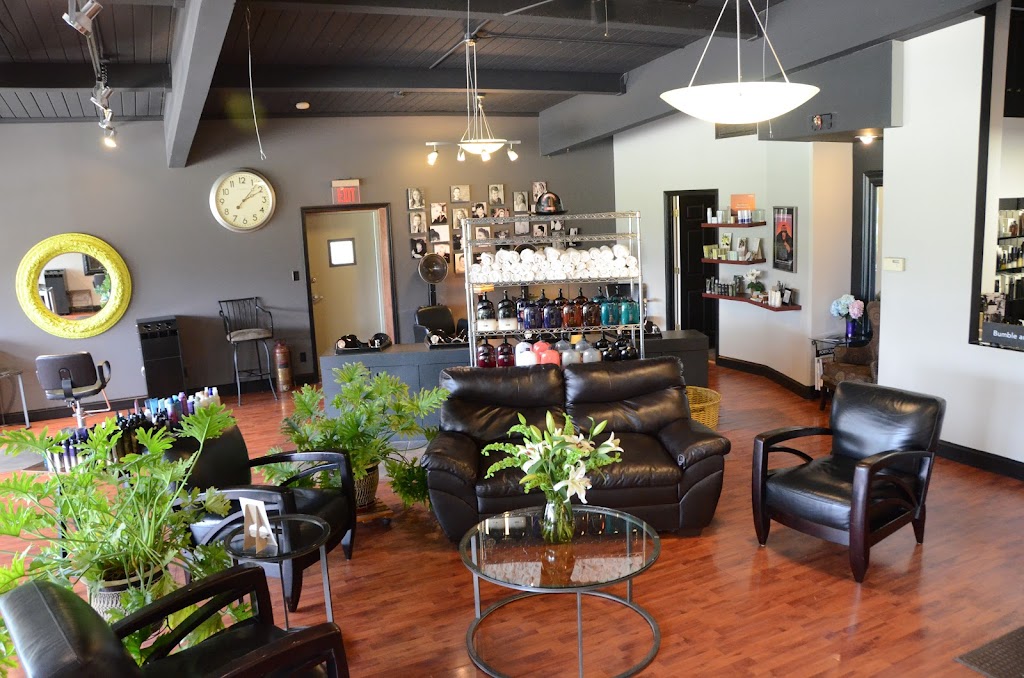 Station 710 Salon 61701