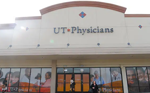 UT Physicians Multispecialty - The Heights image