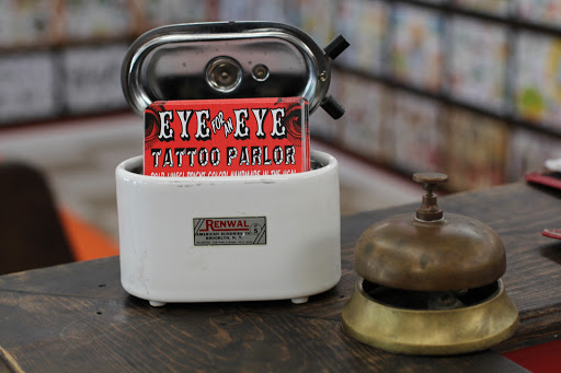 Tattoo Shop «Eye For An Eye Tattoo Parlor», reviews and photos, 1405 N Frazier St, Conroe, TX 77301, USA