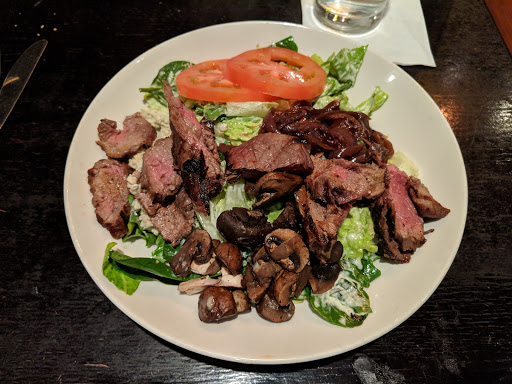 Movie Theater «B&B Theatres Shawnee 18», reviews and photos, 16301 Midland Dr, Shawnee, KS 66217, USA