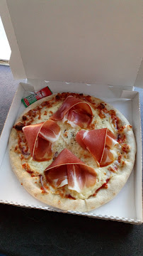 Pizza du Pizzas à emporter Pizza Stefana à Etrembières - n°14