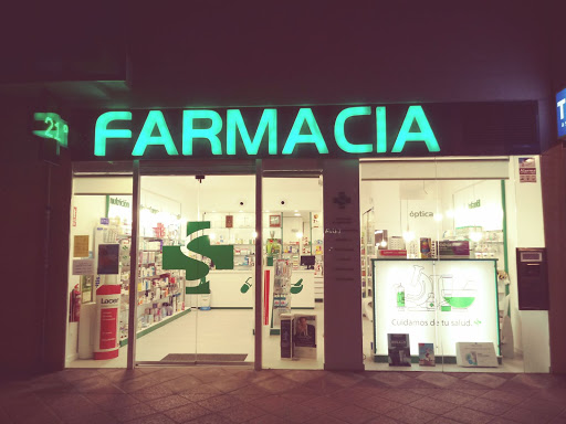 Farmacia Soto.            C.          B.          
