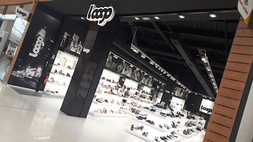 Magasin de chaussures Loogo Claira