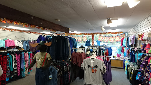 Gift Shop «Quechee Gorge Gifts & Sportswear», reviews and photos, 6053 Woodstock Rd, Quechee, VT 05059, USA