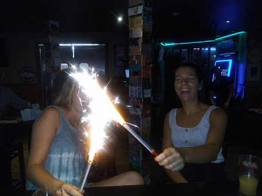 Shopping Mall «Oaktree Mall Shopping Center», reviews and photos, 2024 Center Ave n, Fort Lee, NJ 07024, USA