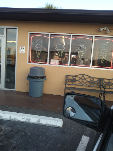 Ice Cream Shop «Rodeo Whip», reviews and photos, 1250 S Woodland Blvd, DeLand, FL 32720, USA