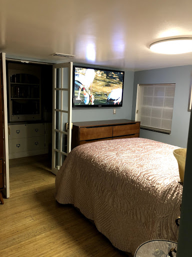 Paint Store «Miller Paint of Adventura», reviews and photos, 2826 NE 187th St, Miami, FL 33180, USA