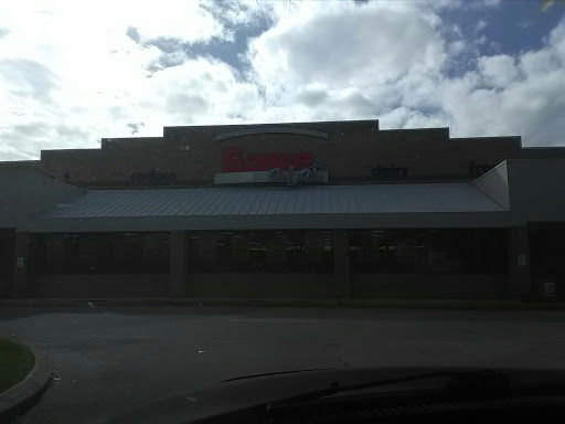 Grocery Store «Save-A-Lot», reviews and photos, 933 N Central Ave, Umatilla, FL 32784, USA