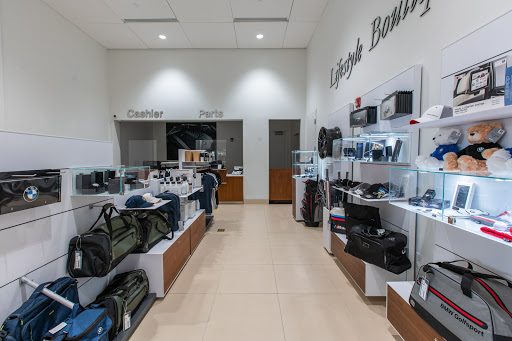 BMW Dealer «Fields BMW South Orlando», reviews and photos, 9750 S Orange Blossom Trail, Orlando, FL 32837, USA