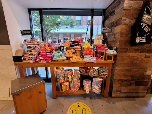 Cosmetics Store «Lush», reviews and photos, 1001 Aliceanna St, Baltimore, MD 21202, USA