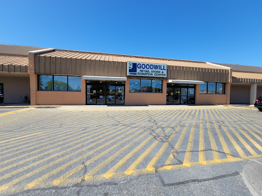 Thrift Store «Goodwill», reviews and photos