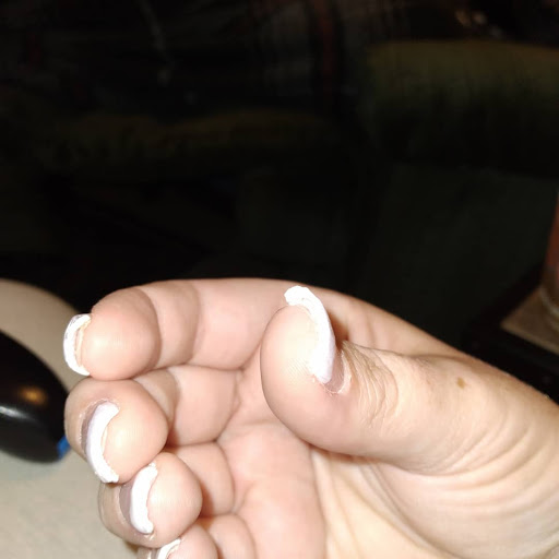 Beauty Salon «Reflections Salon & Spa», reviews and photos, 107 N Pennsylvania Ave, Independence, KS 67301, USA