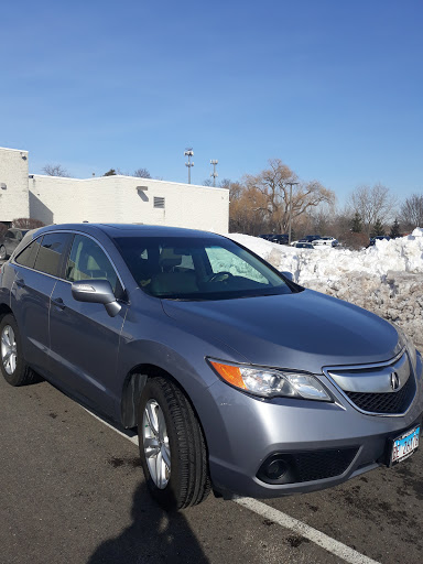 Car Dealer «Acura of Libertyville», reviews and photos, 1620 S Milwaukee Ave, Libertyville, IL 60048, USA