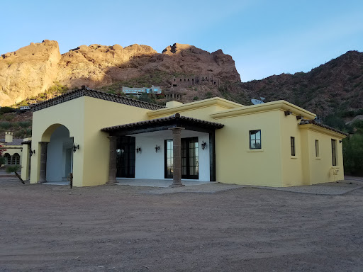 Paint Store «Dunn-Edwards Paints - North Gilbert», reviews and photos, 1221 S Gilbert Rd, Mesa, AZ 85204, USA