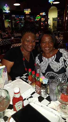 Shopping Mall «Acadian Village Shopping Center», reviews and photos, 3535 Perkins Rd, Baton Rouge, LA 70808, USA