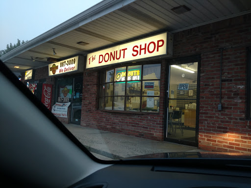 White House Donut Shop, 212 E Main St, Westfield, IN 46074, USA, 