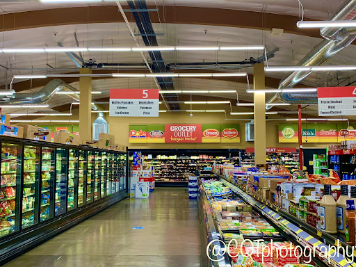 Grocery Store «Grocery Outlet Bargain Market», reviews and photos, 401 Marin St, Vallejo, CA 94590, USA