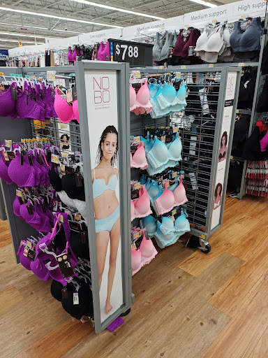 Discount Store «Walmart», reviews and photos, 55 Brooksby Village Way, Danvers, MA 01923, USA