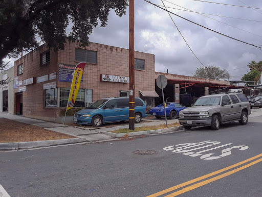 Mechanic «L&T Complete Auto Repair», reviews and photos, 2692 Main St, Riverside, CA 92501, USA