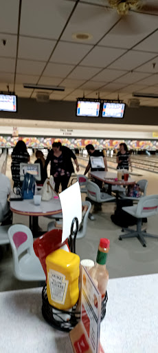 Bowling Alley «Poelking Bowling Centers: Marian Lanes», reviews and photos, 6170 Brandt Pike, Huber Heights, OH 45424, USA