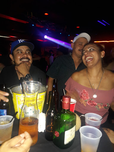 Night Club «Club Fuego Fuego», reviews and photos, 740 Peoria St, Aurora, CO 80011, USA