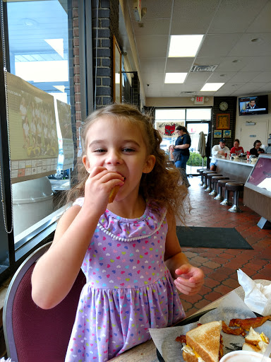 Donut Shop «HoneyDip Donuts», reviews and photos, 4480 Kenny Rd, Columbus, OH 43220, USA