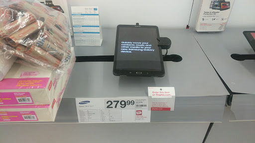 Office Supply Store «Staples», reviews and photos, 4029 Pearl Rd, Medina, OH 44256, USA