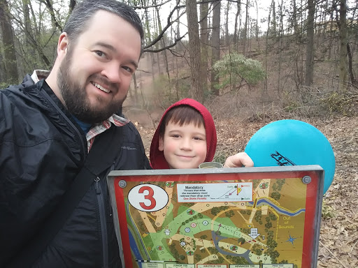 Golf Course «Bluemont Park Disc Golf Course», reviews and photos, 399 N Manchester St, Arlington, VA 22203, USA