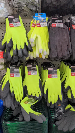 Dollar Store «Dollar Tree», reviews and photos, 136 Elm St, Enfield, CT 06082, USA