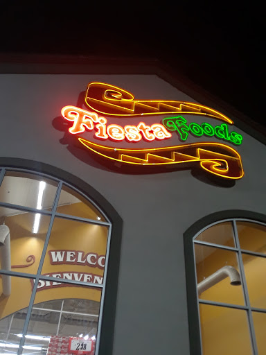 Grocery Store «Fiesta Foods», reviews and photos, 1008 E Nob Hill Blvd, Yakima, WA 98901, USA