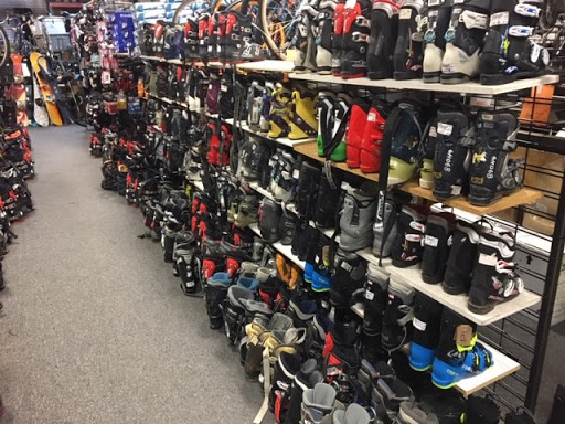 Sporting Goods Store «Play It Again Sports», reviews and photos, 3939 N Ashland Ave, Chicago, IL 60613, USA