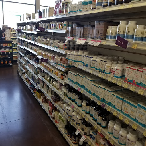 Grocery Store «Lakewinds Food Co-op», reviews and photos, 435 Pond Promenade, Chanhassen, MN 55317, USA