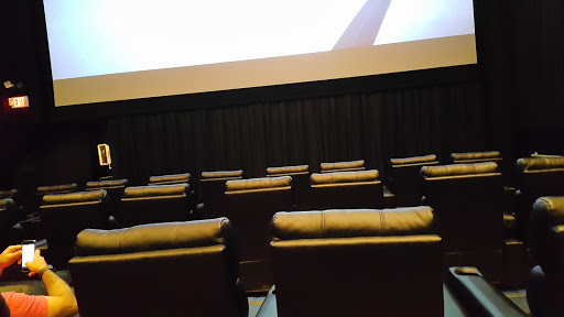 Movie Theater «Regal Cinemas Shadowood 16», reviews and photos, 9889 Glades Rd, Boca Raton, FL 33434, USA