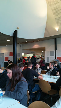 Atmosphère du Restaurant et Cafétéria universitaire L'HELICE à Le Bourget-du-Lac - n°1