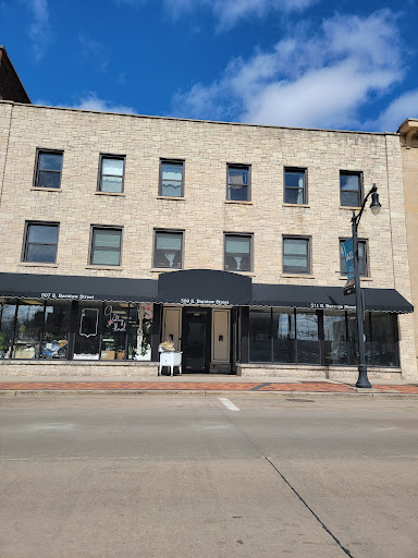 Florist «Chippewa Valley Floral», reviews and photos, 507 S Barstow St, Eau Claire, WI 54701, USA