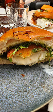 Sandwich au poulet du Restaurant français One & One Paris - n°5