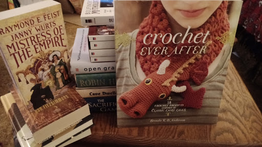 Book Store «Book Warehouse of Troutdale», reviews and photos, 450 NW 257th Way #346, Troutdale, OR 97060, USA