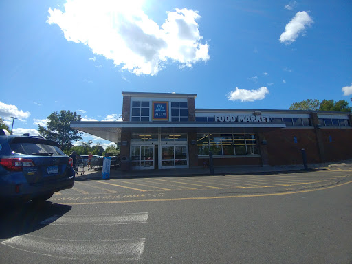 Supermarket «ALDI», reviews and photos, 801 Silver Ln, East Hartford, CT 06118, USA