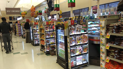 Grocery Store «Stop & Shop», reviews and photos, 460 Blue Hill Avenue, Boston, MA 02121, USA