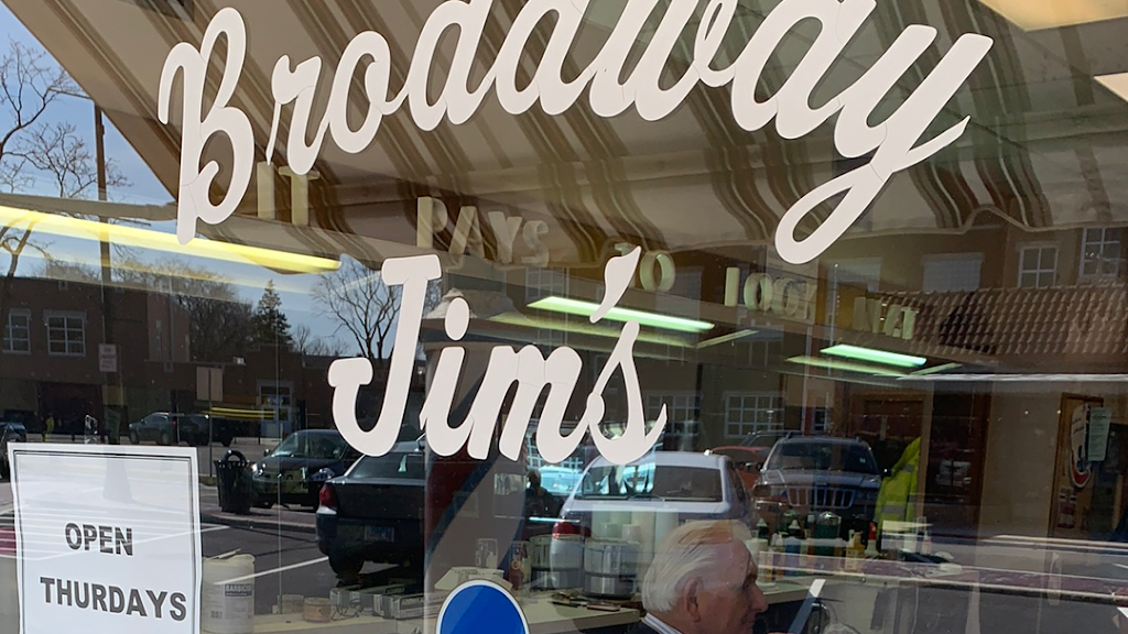 Broadway Barber Shop 60513
