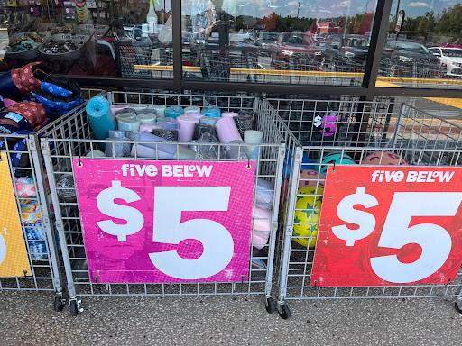Variety Store «Five Below», reviews and photos, 13005 Lee Jackson Memorial Hwy, Fairfax, VA 22033, USA