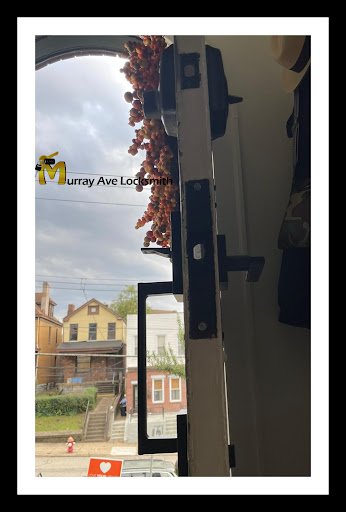 Locksmith «Murray Avenue Locksmith», reviews and photos, 2004 Murray Ave, Pittsburgh, PA 15217, USA