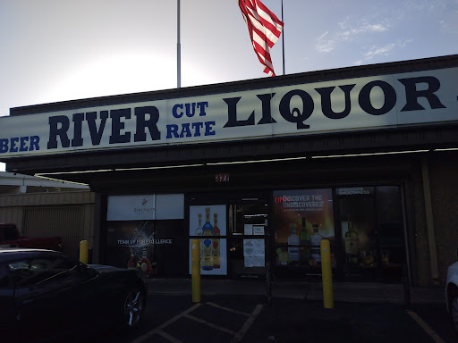 Liquor Store «River Cut Rate Liquor», reviews and photos, 327 Cadiz St, Dallas, TX 75207, USA